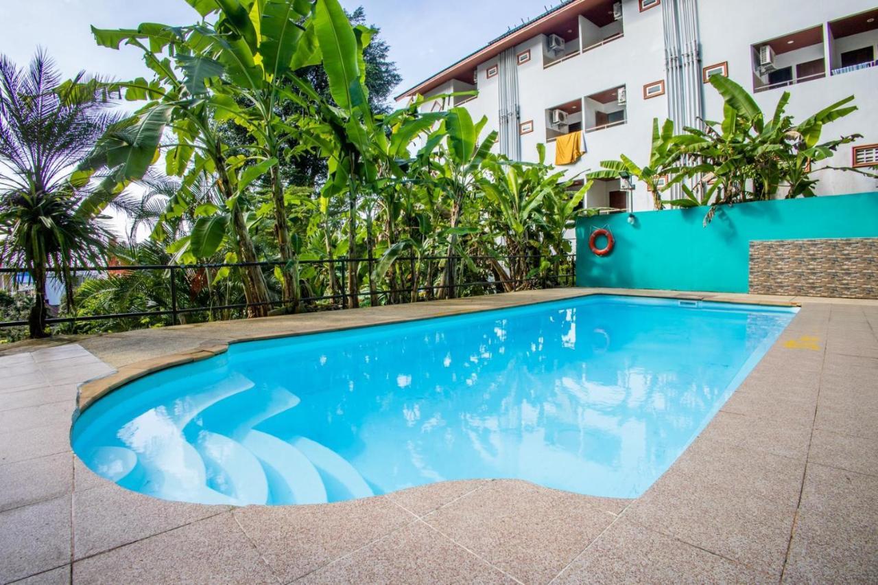 Riviera Patong Hotel Exterior photo